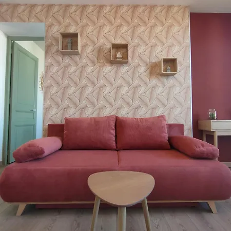 Citycenter, Aircond Flat With Bedroom Queen Size Appartamento *