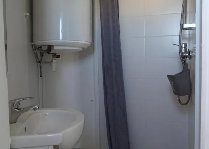 Apartment Citycenter, Aircond Flat With Bedroom Queen Size *